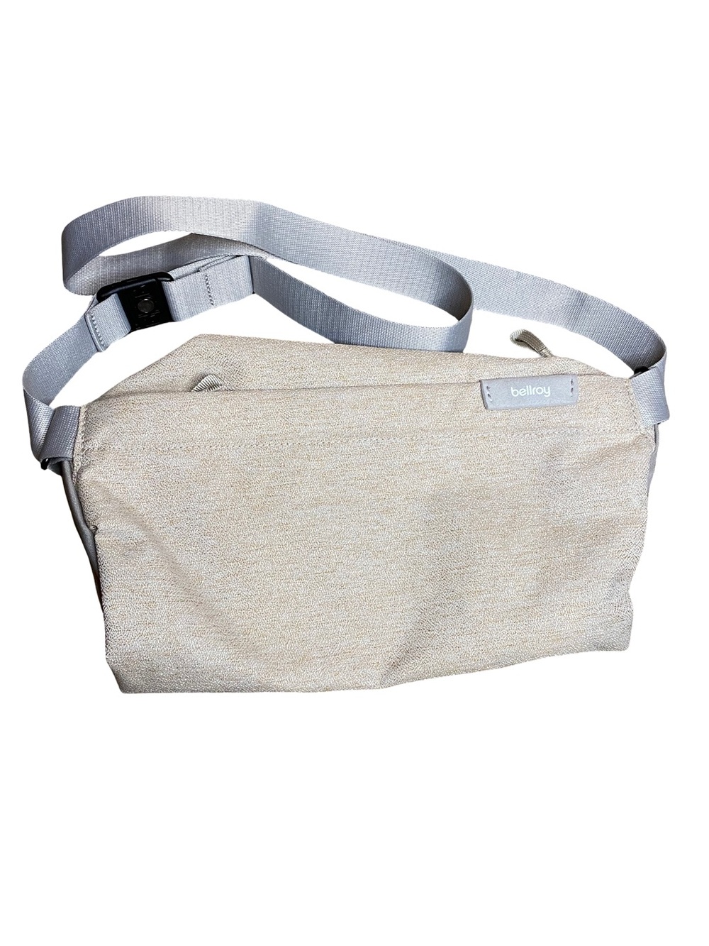Bellroy sling mini neutral unisex strap bag in Saltbrush cream like new